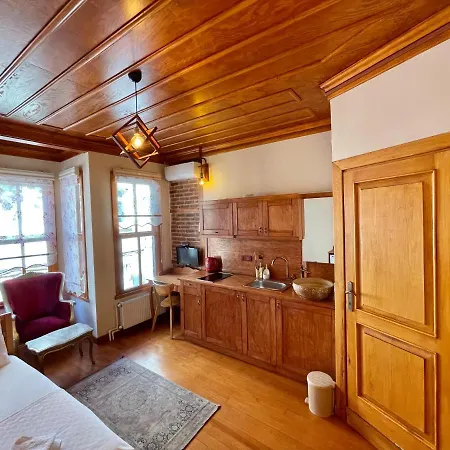 Authentic Turkish Apart Otel 4*